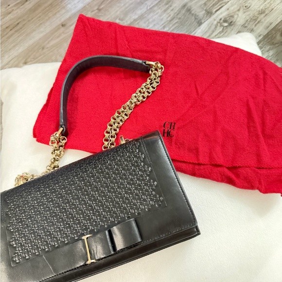 Carolina Herrera Black Handbag with Gold Chain - Picture 3 of 6